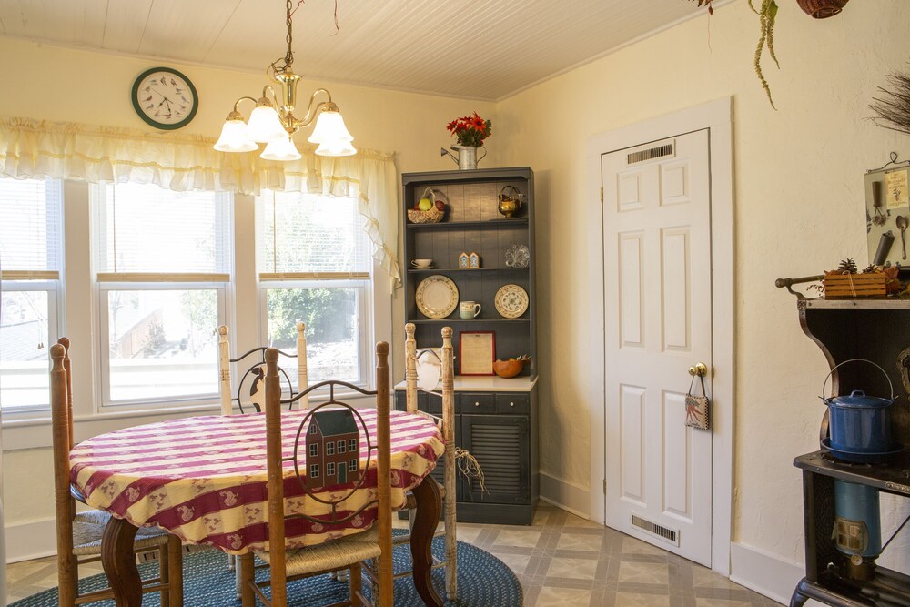 The Chimney Rock Inn & Cottages - photo 52