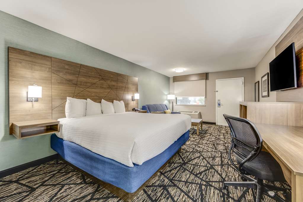 Best Western Huntsville Inn & Suites - photo 2