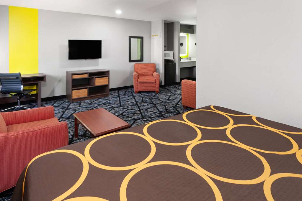 Super 8 by Wyndham Olney - photo 19