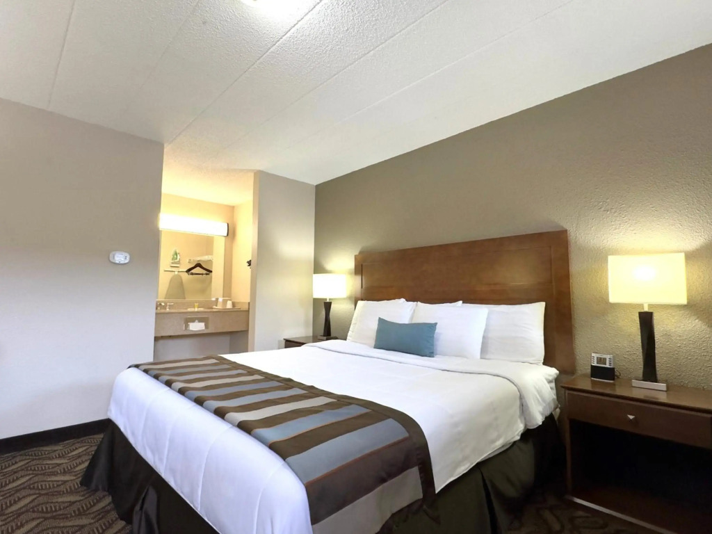 Super 8 by Wyndham Greensburg Latrobe - photo 2