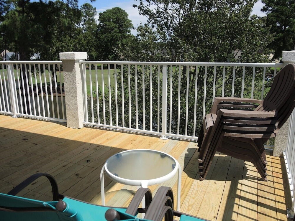 Golf Resort Villa 509 within Walking Distance to Food and the Pool by RedAwning - photo 26