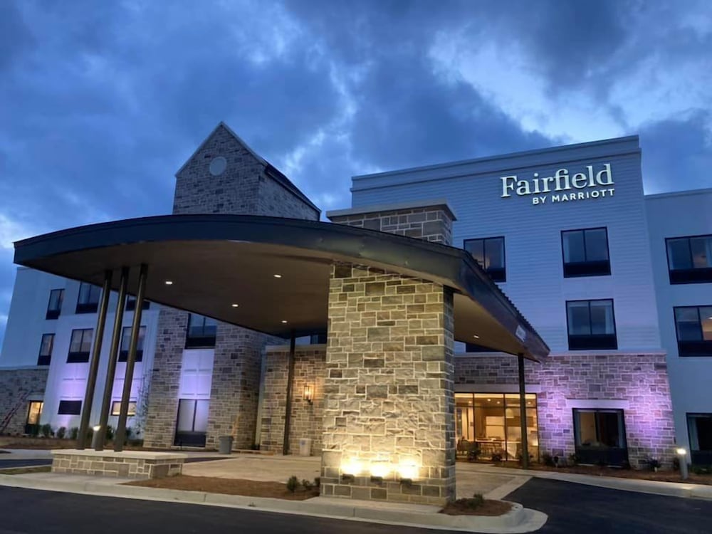 Fairfield Inn & Suites by Marriott Rome - photo 13