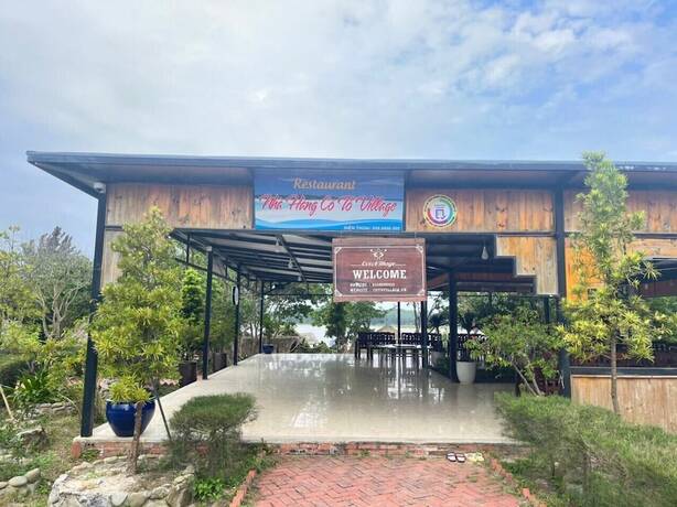 Cô Tô Village in Ha Long, Vietnam