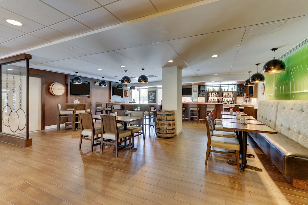 Holiday Inn Franklin Cool Springs by IHG - photo 27
