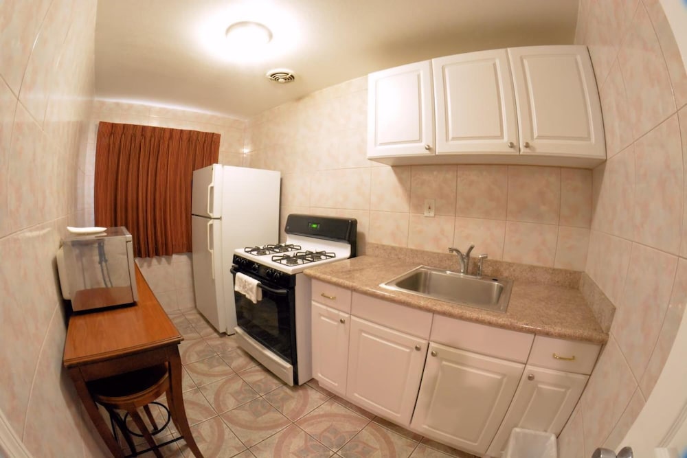 Palace Inn Oxnard - photo 35