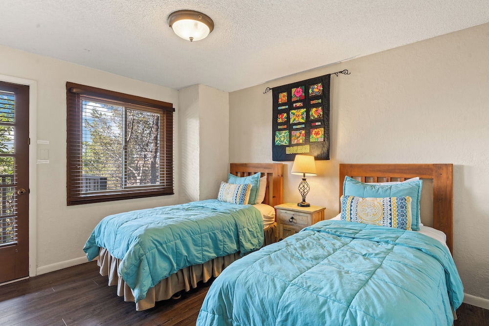 Fort Marcy Suites by All Seasons Resort Lodging - photo 26