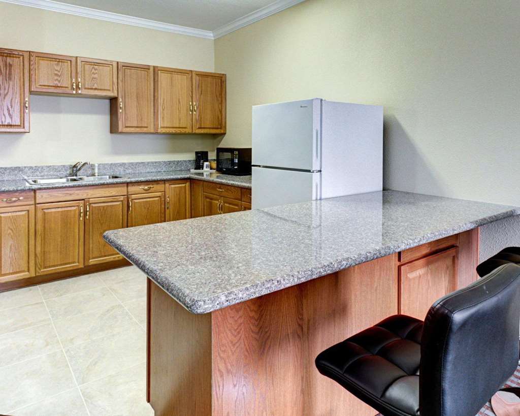 Comfort Inn Corsicana East - photo 42