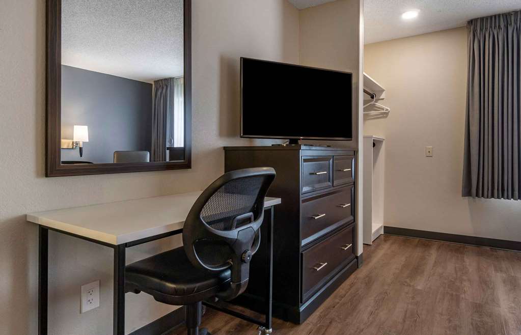 Extended Stay America Premier Suites Seattle Bellevue Downtown - photo 15