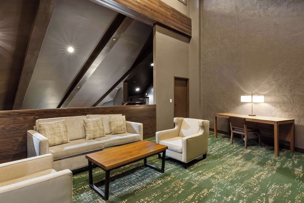 DoubleTree by Hilton Hotel Park City The Yarrow - photo 8