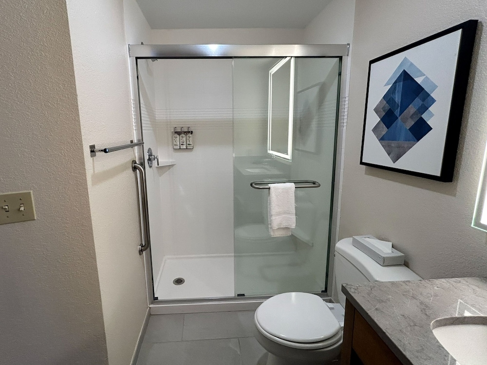 Candlewood Suites Fayetteville University of Arkansas by IHG - photo 20