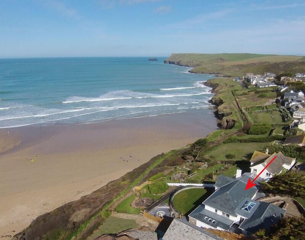 The White House — 4-Star Luxury Hotel in Polzeath, United Kingdom