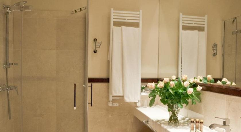 Zamek Topacz in Wroclaw, Poland