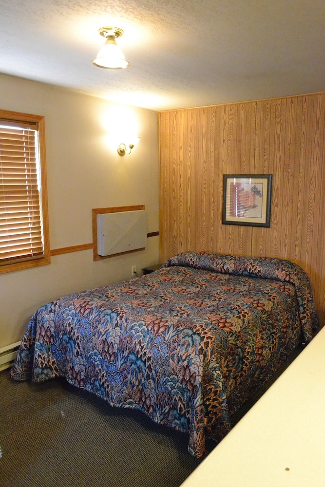 Innkeeper Motel - photo 19