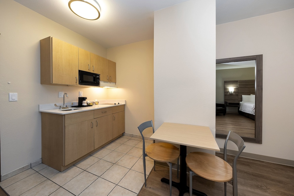 Red Roof Inn Panama City - photo 21