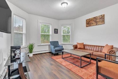 Frog Hollow Red Door Loft — 4-Star Luxury Hotel in Hartford, United States