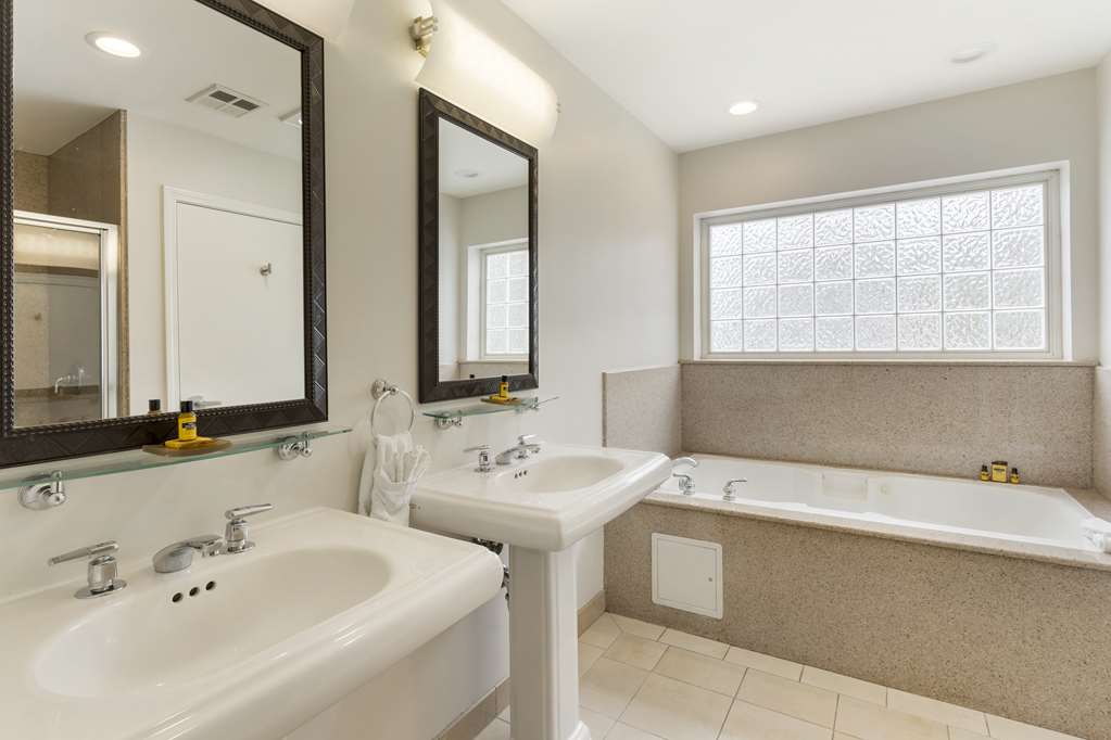 Best Western Plus All Suites Inn - photo 42