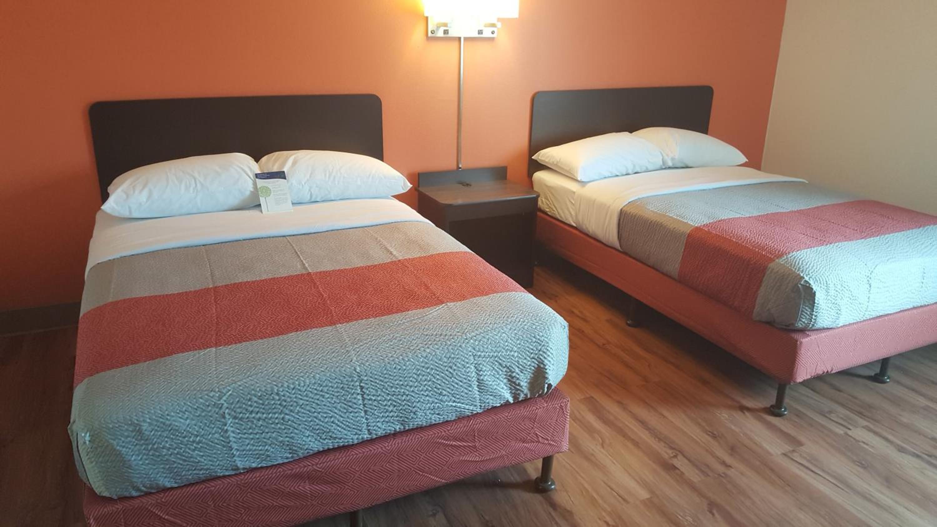 Motel 6 Maryland Heights MO - photo 15