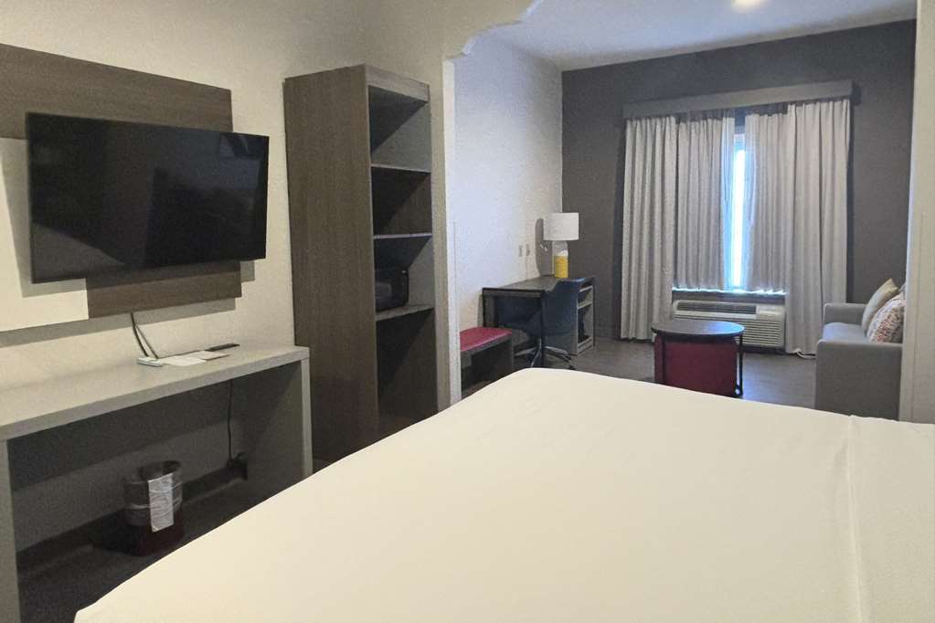 Comfort Inn & Suites Burnet - photo 18