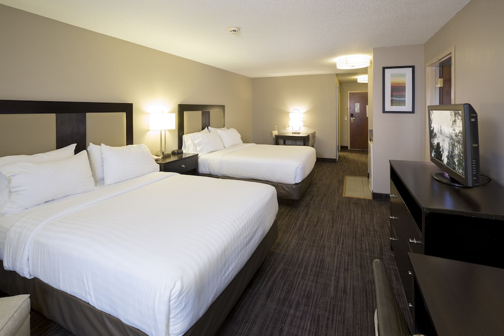Holiday Inn Express & Suites St Joseph by IHG - photo 9