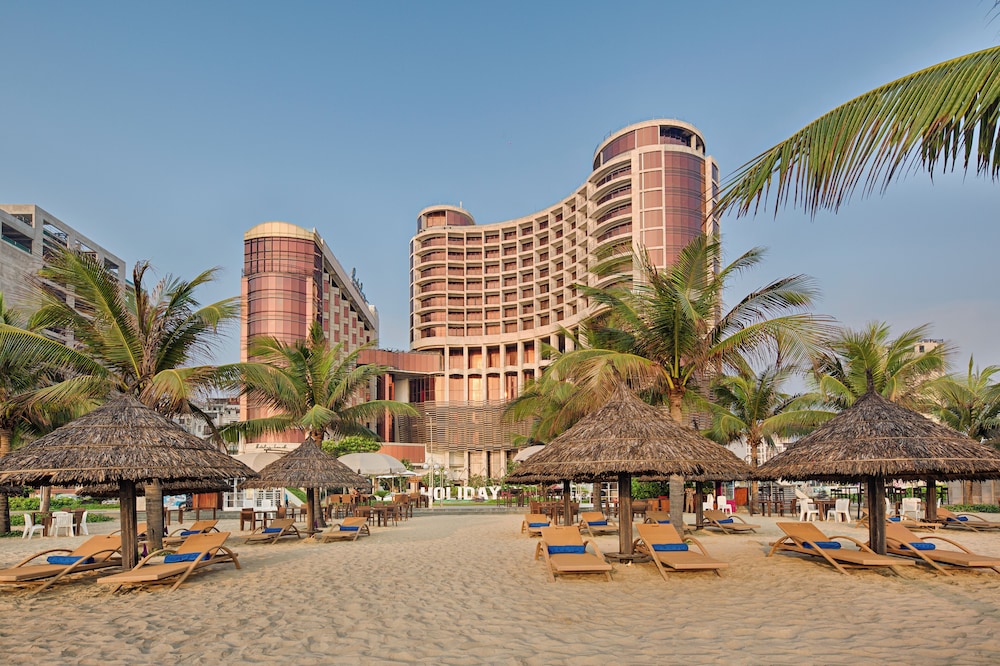 Holiday Beach Hotel - last minute hotel in Da Nang