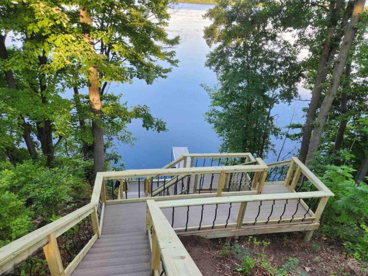 Bliss on the Lake — 4-Star Luxury Hotel in Wausau, United States