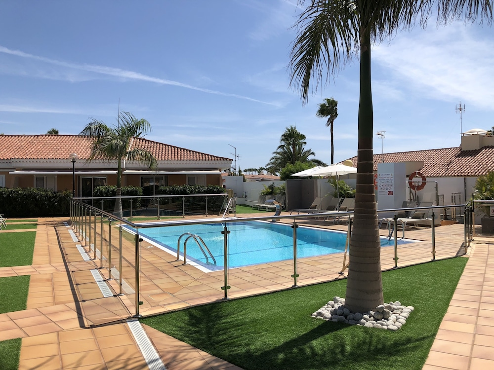 Los Leones Bungalows in San Bartolome De Tirajana, Spain