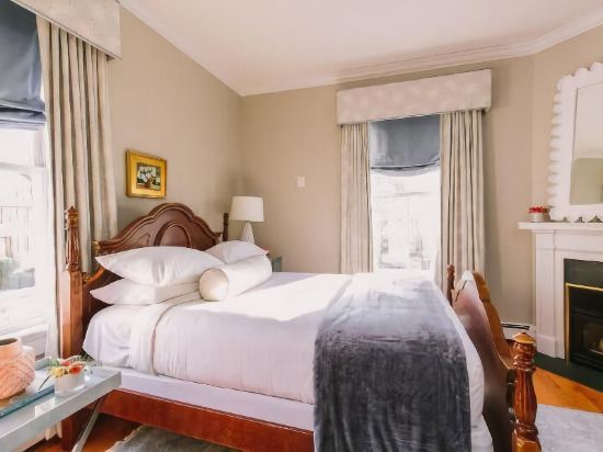 Bayberry Inn of Newport - photo 14