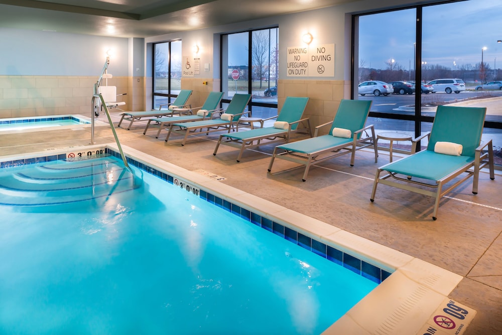 Holiday Inn Express & Suites Romeoville Joliet North by IHG - photo 16