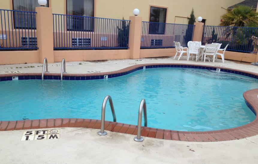 Days Inn Henderson - photo 3