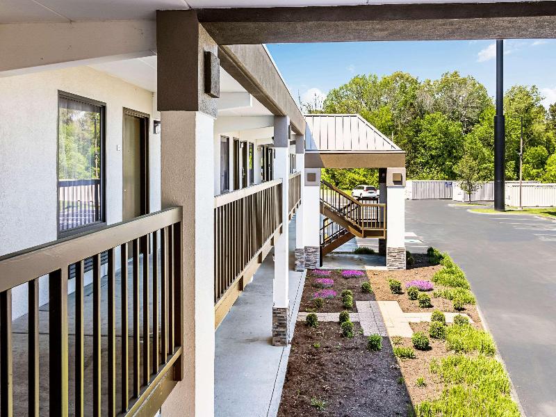 Quality Inn Knoxville TN - photo 3