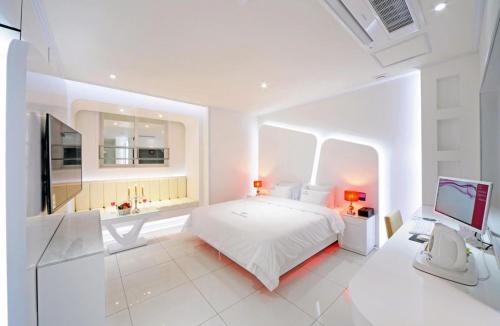 Zara Hotel Peace Square in Mokpo, South Korea