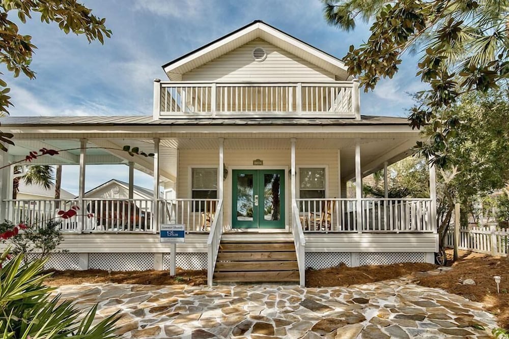 SUMMER SHANDY 4 Bedroom Holiday Home by Five Star Properties — 4-Star Luxury Hotel in Destin, United States