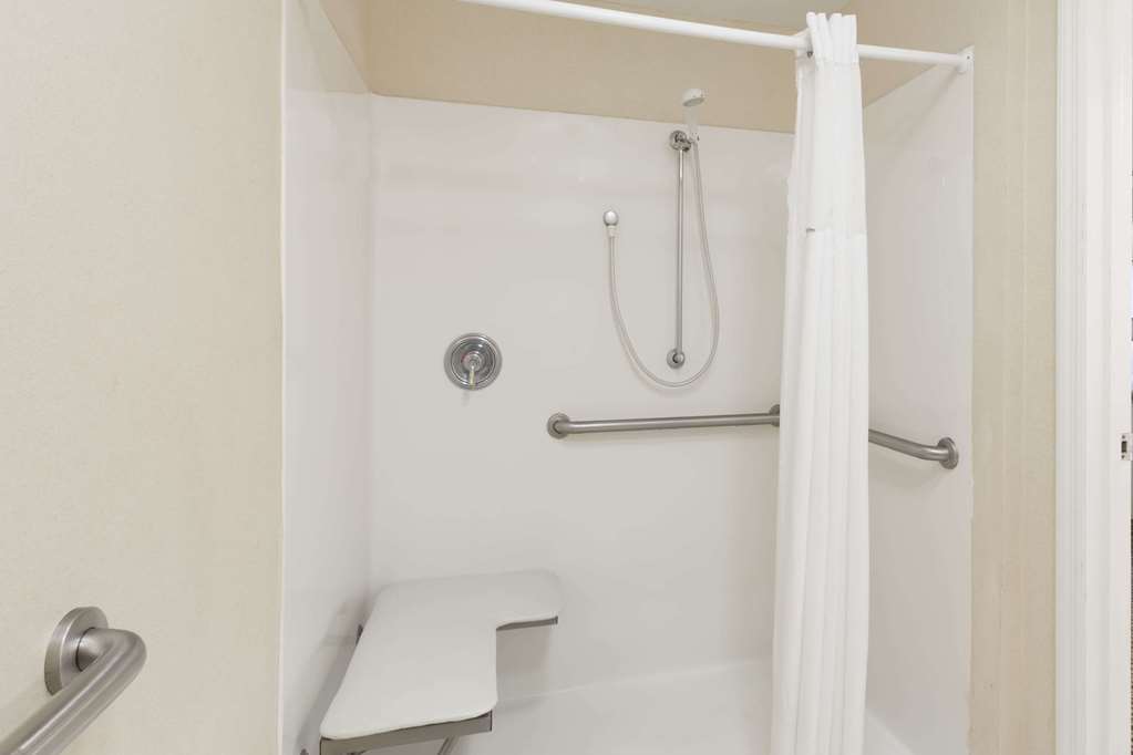 Baymont by Wyndham Lakeland - photo 8