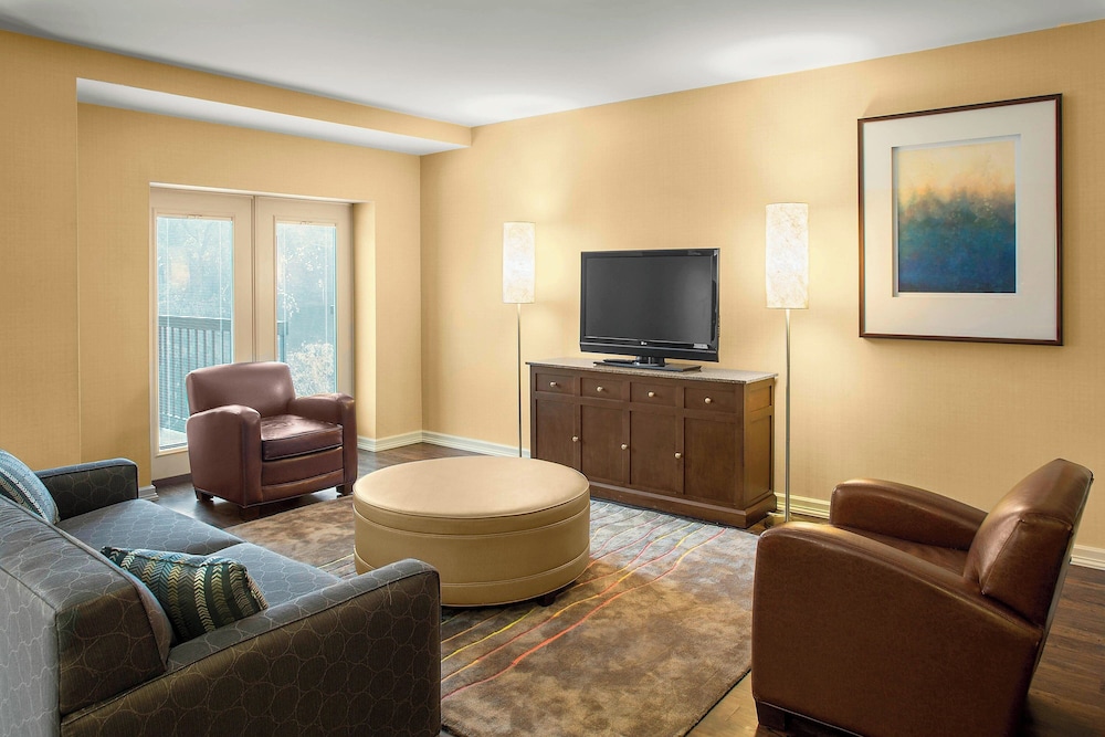 Sheraton Suites Akron Cuyahoga Falls - photo 13