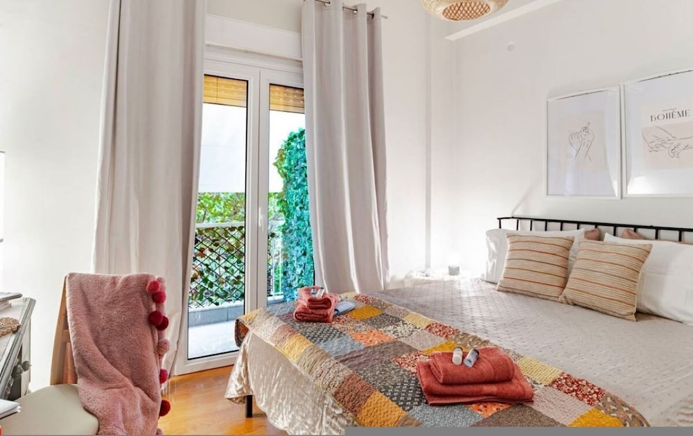 Cozy in Athens Neos Kosmos an Original Vibe — 4-Star Luxury Hotel in Athens, Greece