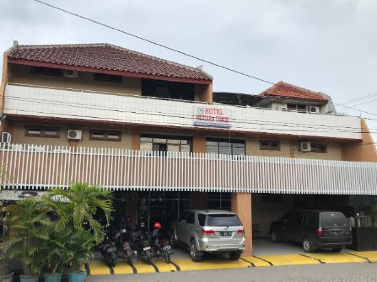 Mutiara Timor Hotel - last minute hotel in Surabaya