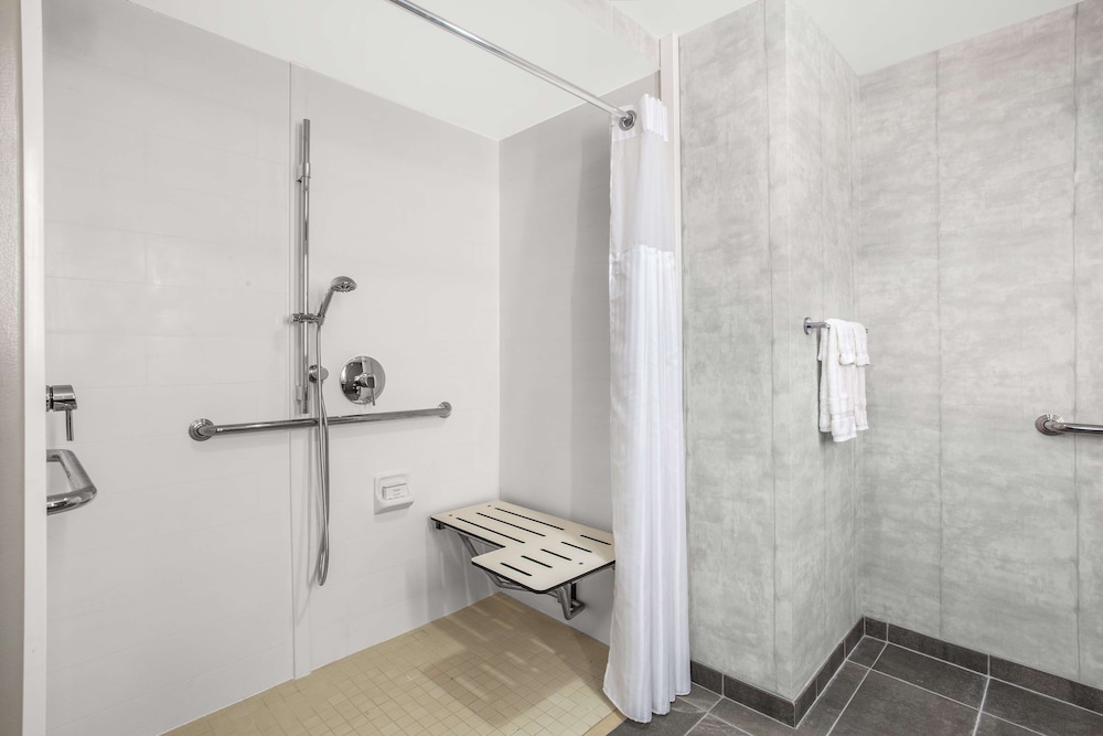 Hilton Garden Inn Palm Beach Gardens - photo 46
