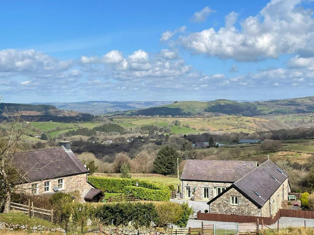 Rhiwddu Barns — 4-Star Luxury Hotel in Carmarthen, United Kingdom