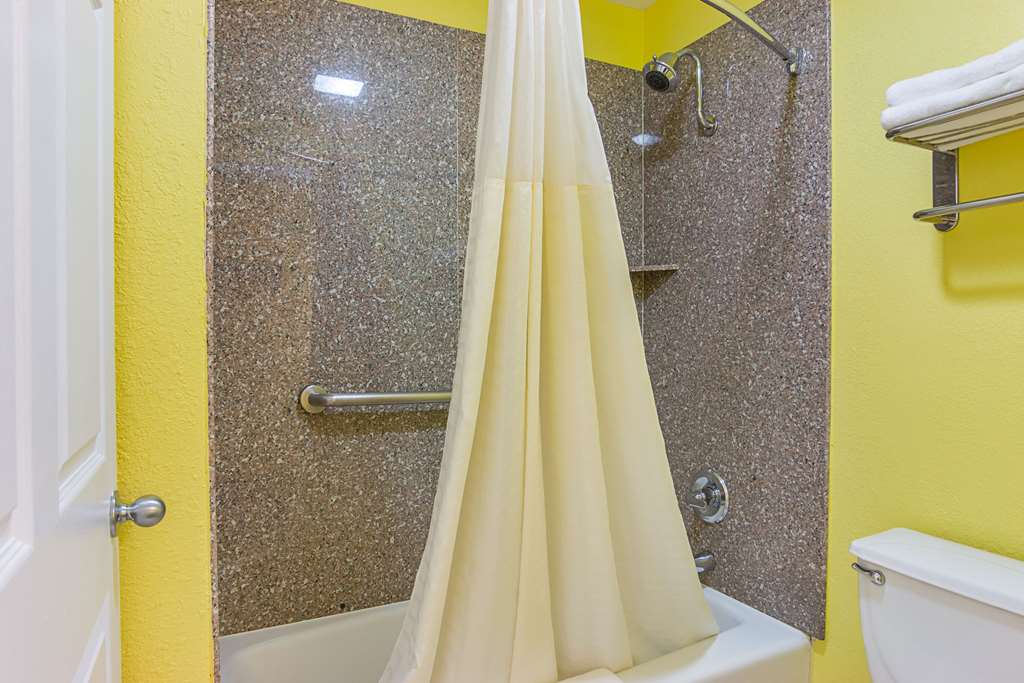 Quality Inn Carthage - photo 22