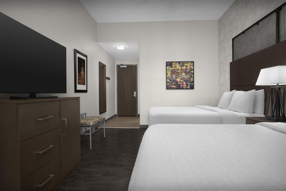 Hampton Inn & Suites Austin @ The University Capitol - photo 8