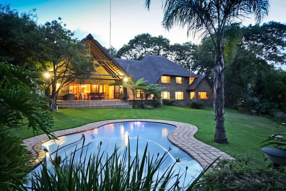 50 on Shepherd Boutique Guest House — 4-Star Luxury Hotel in Johannesburg, South Africa