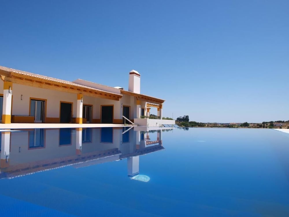 Herdade dos Montes Bastos — hotel in Ourique