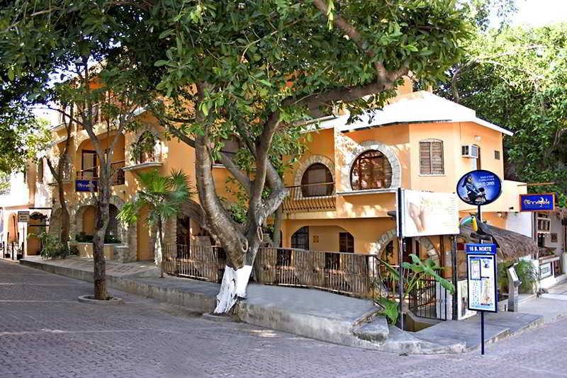 El Tukan El Tukan & Beach Club Nina Moongate