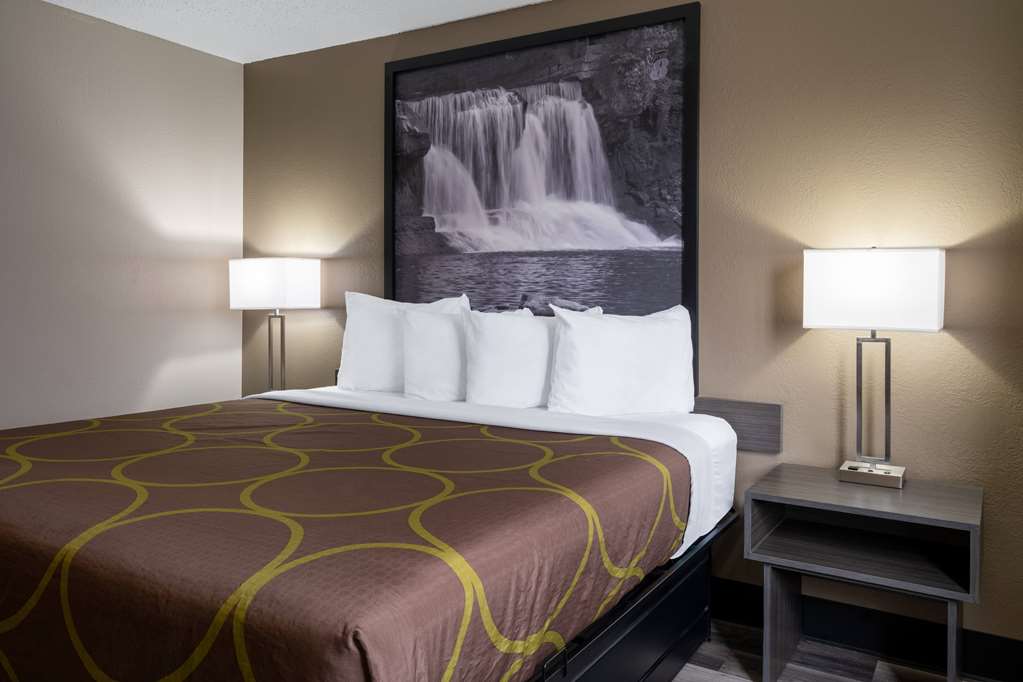 Super 8 by Wyndham Merrillville - photo 26