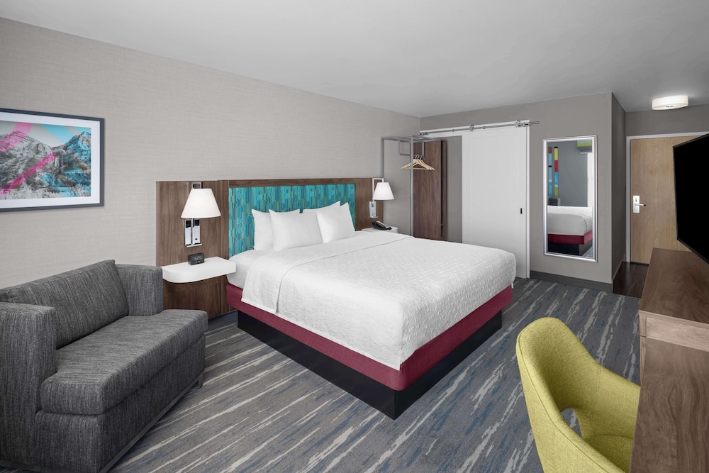 Hampton Inn & Suites Orem - photo 26