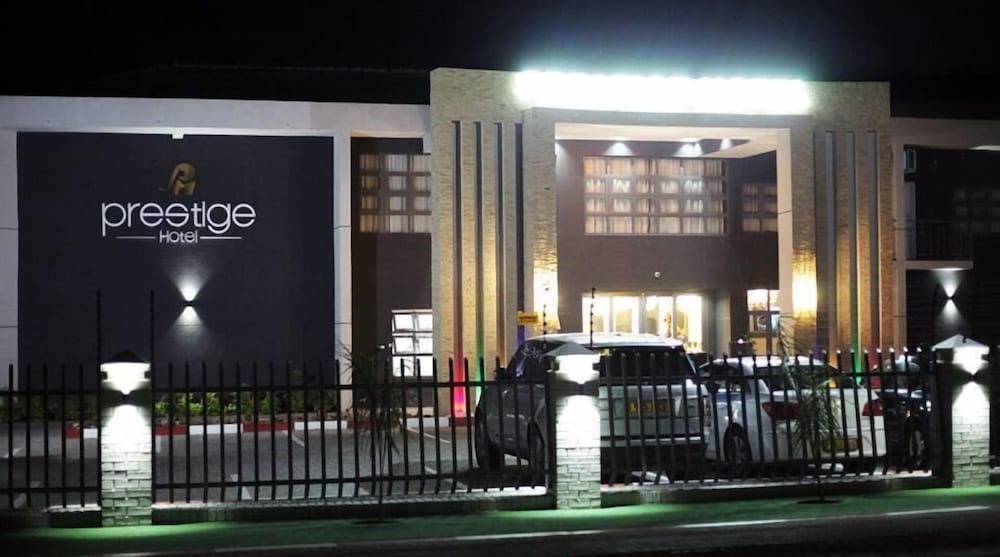 Prestige Hotel — hotel in Francistown