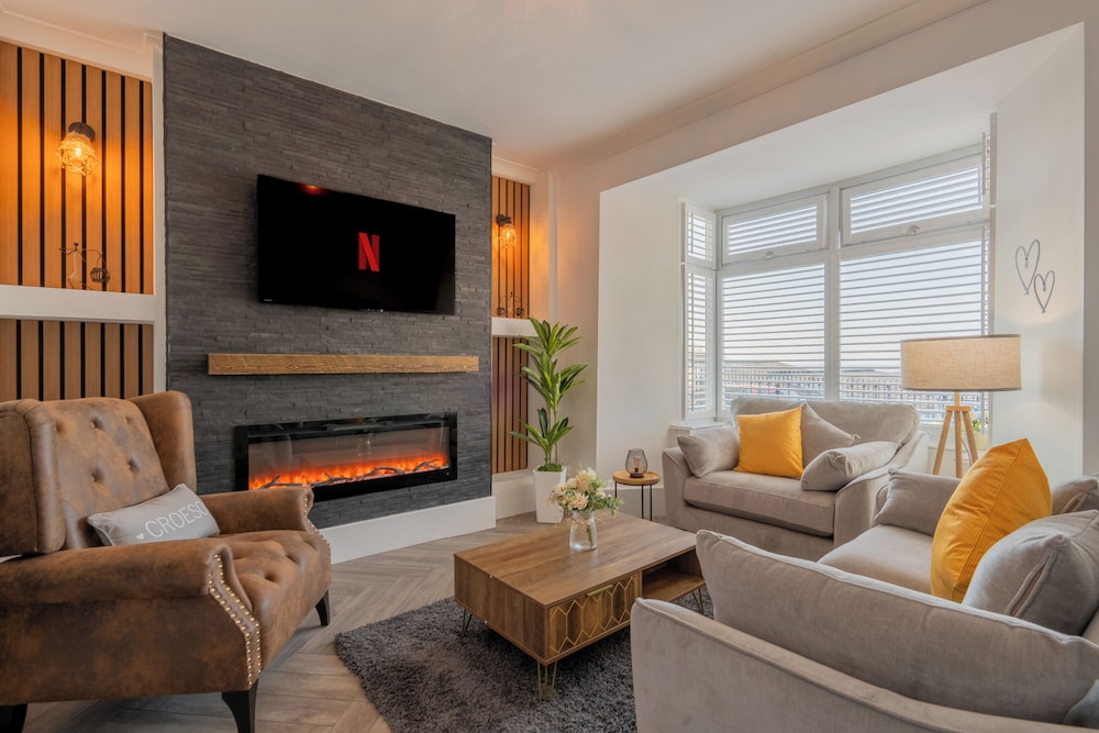 Swansea Waterfront View Windmill Terrace in Swansea, United Kingdom