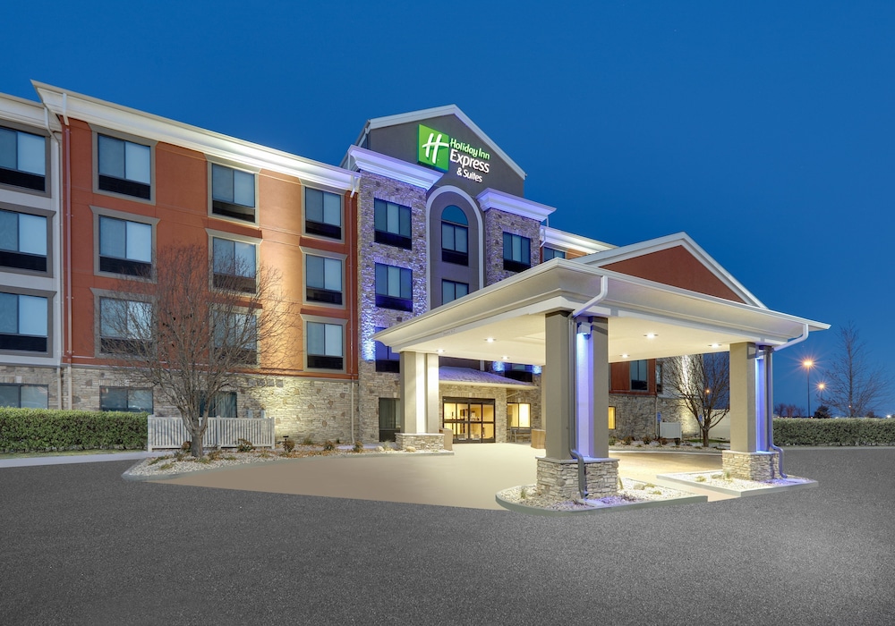Holiday Inn Express Mitchell by IHG - photo 36