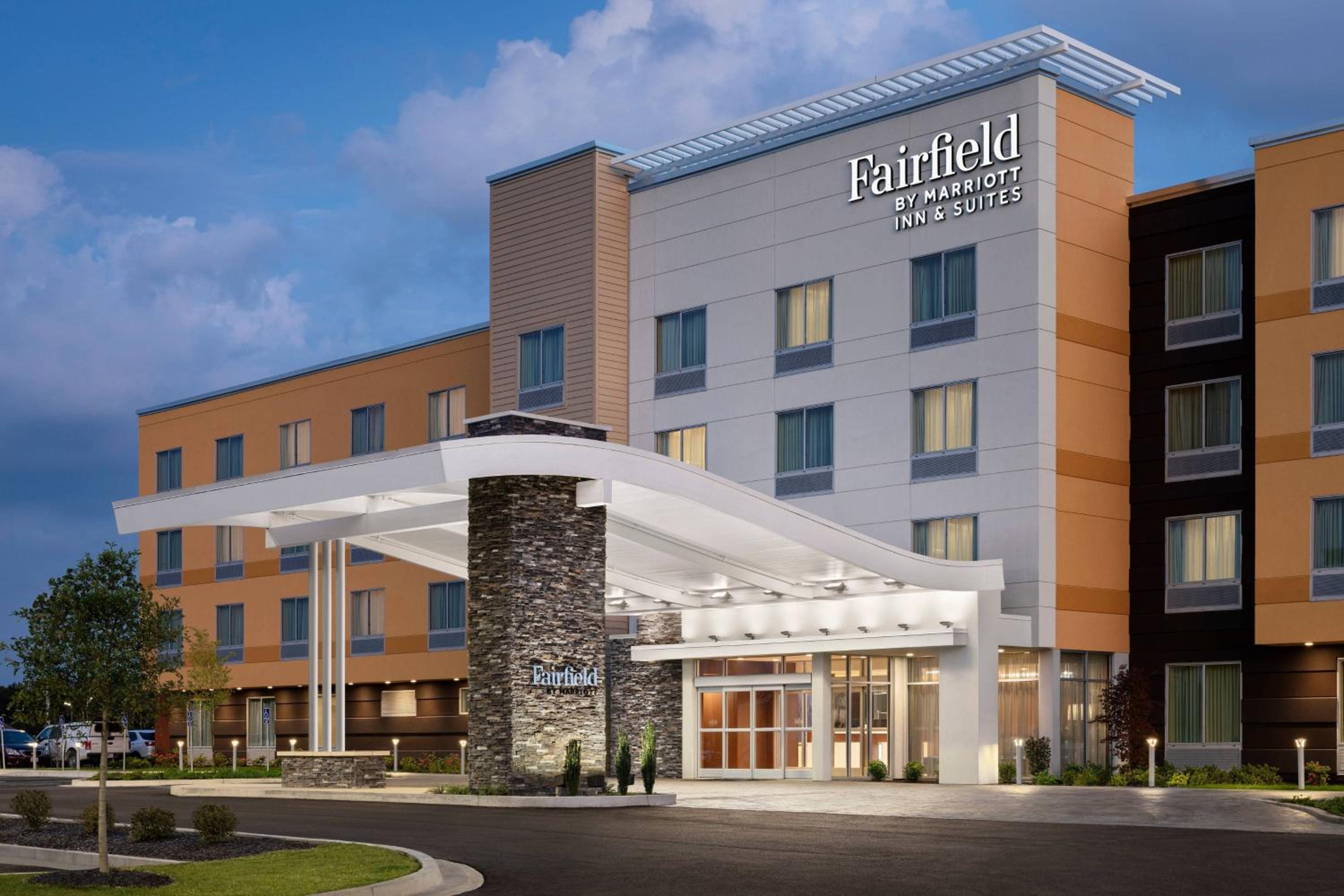 Fairfield Inn & Suites by Marriott Ashtabula - carbon neutral hotel in North East