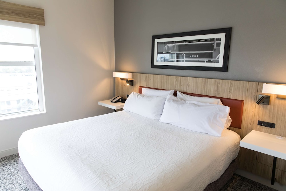 Hilton Garden Inn Savannah Historic District - photo 15